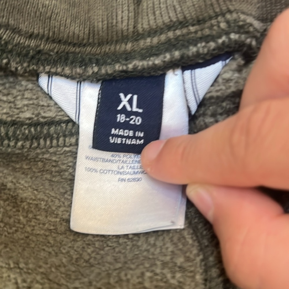Lands' End Camo Cargo Jogger Pants - Picture 4 of 4